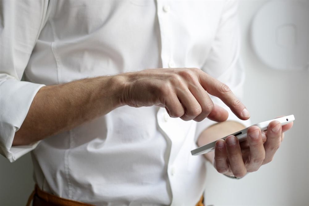 Nachrichten und Inserate werden am Smartphone verwaltet